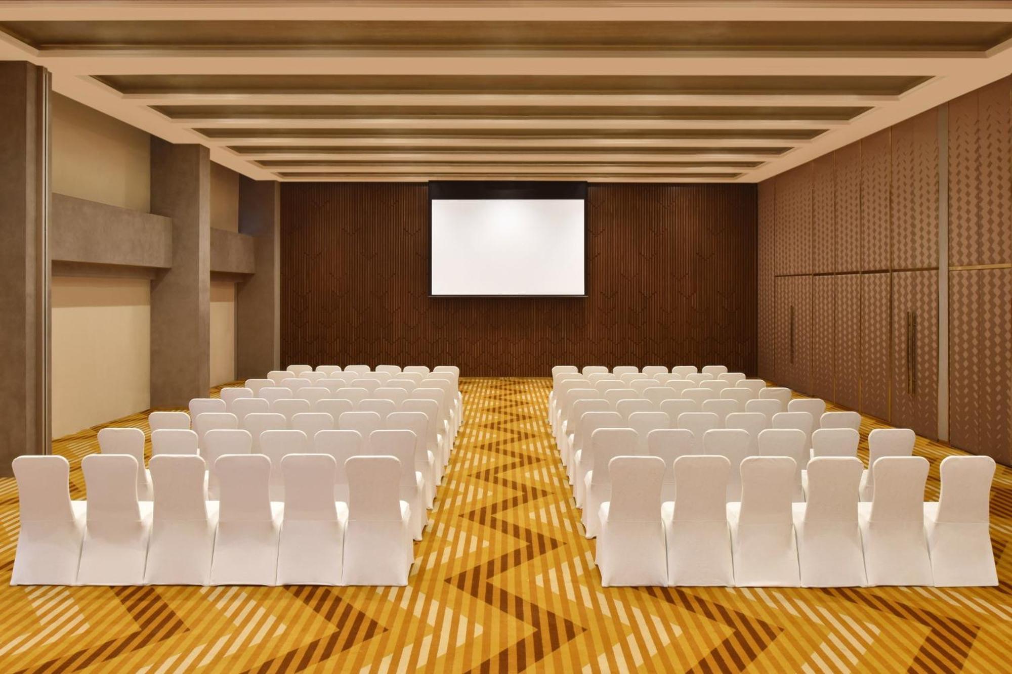 Aloft New Delhi Aerocity Ngoại thất bức ảnh The ballroom