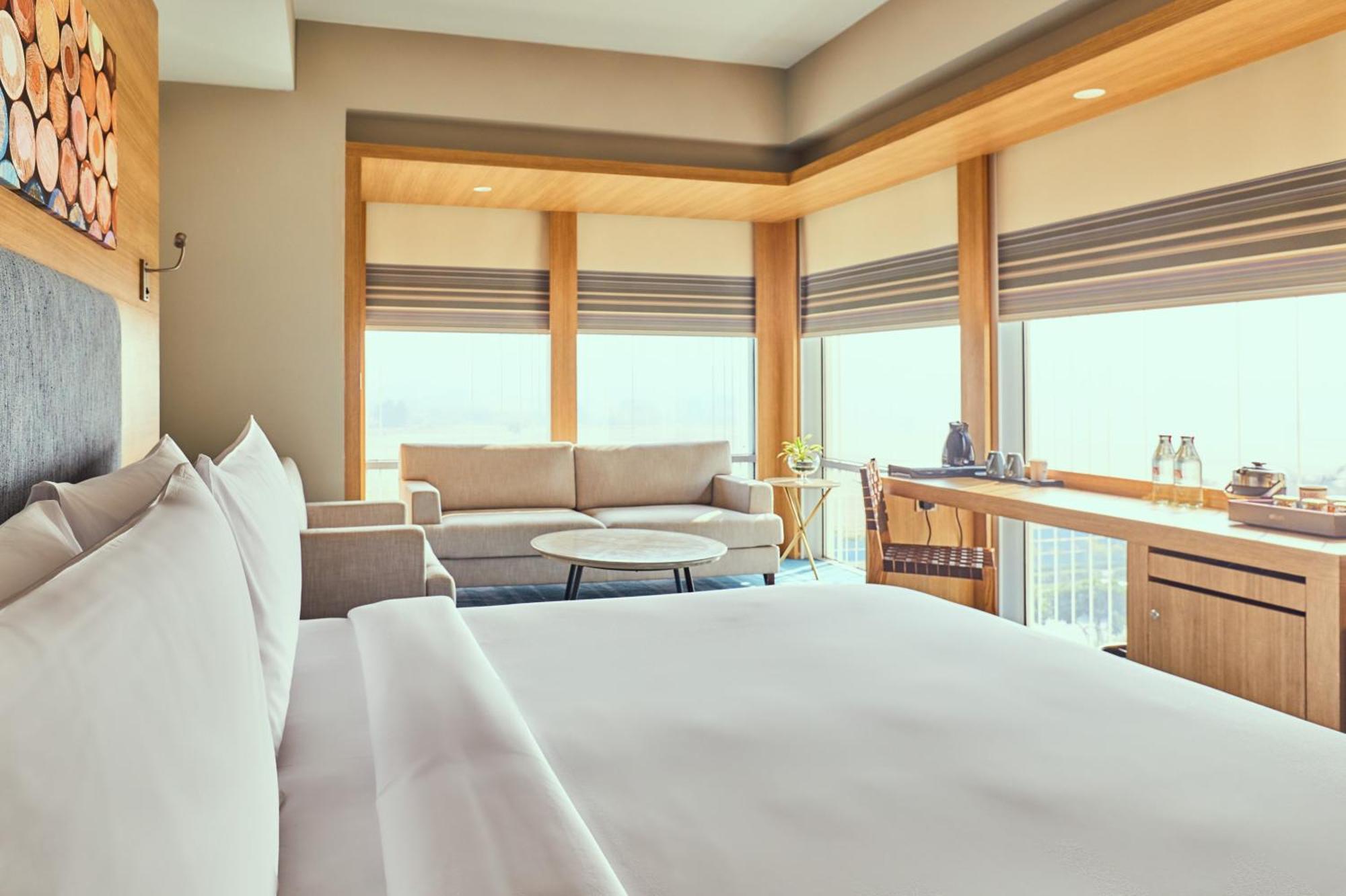 Aloft New Delhi Aerocity Ngoại thất bức ảnh A room at the hotel