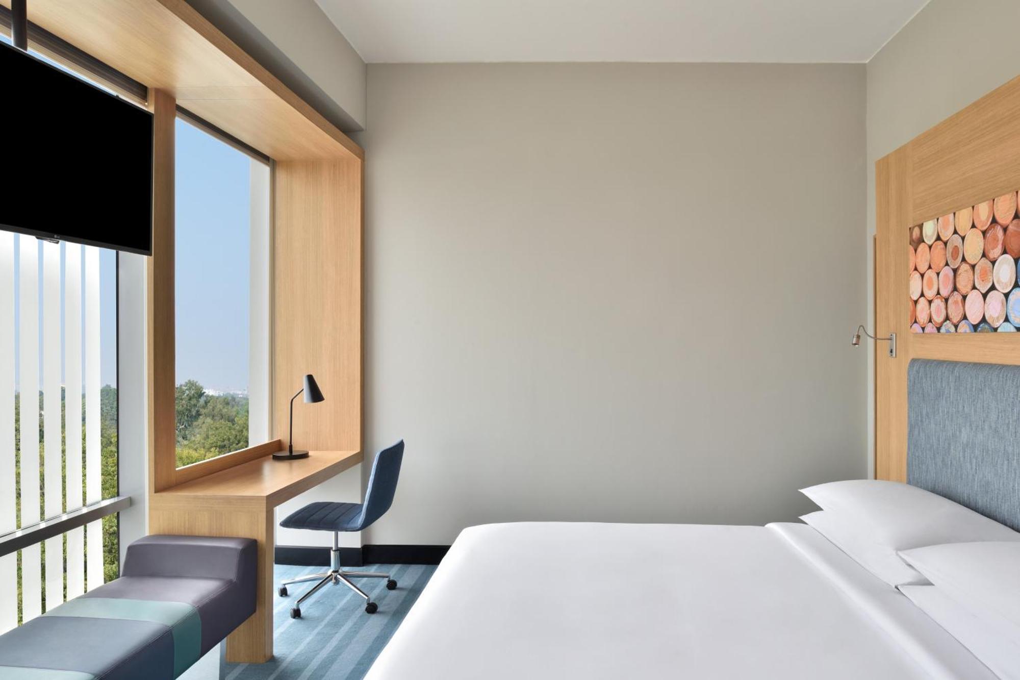 Aloft New Delhi Aerocity Ngoại thất bức ảnh A room at the hotel